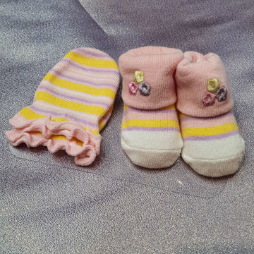 Newborn Mittens and Socks Set A