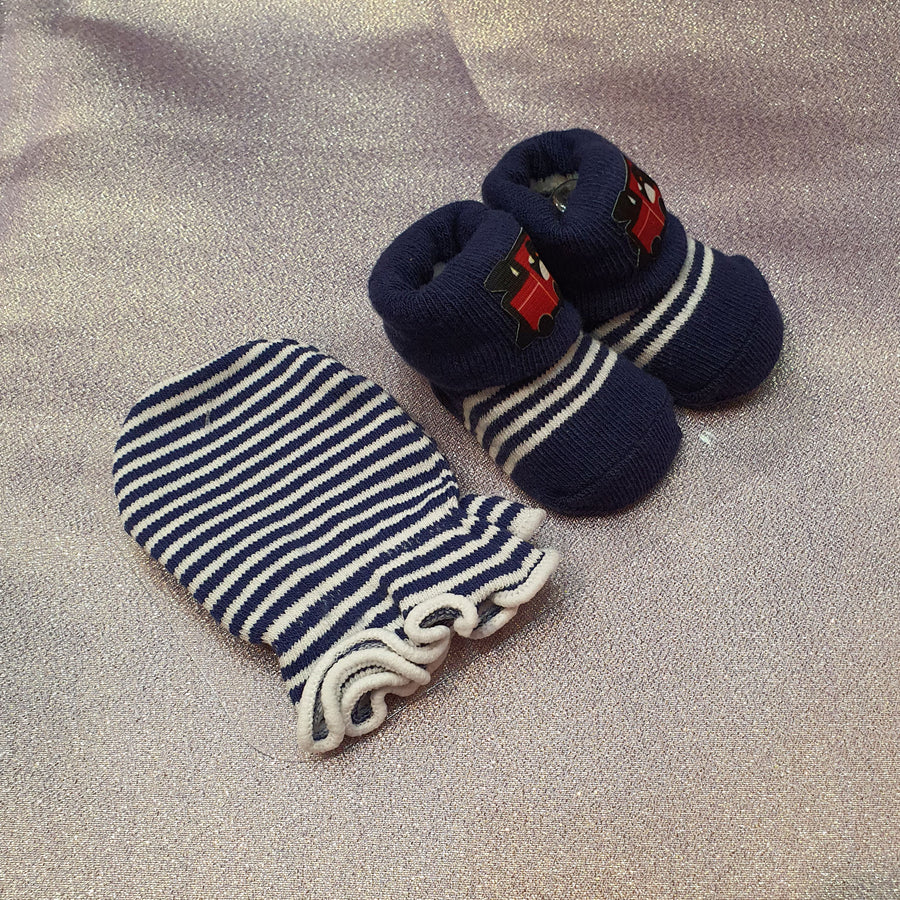 Newborn Mittens and Socks Set G